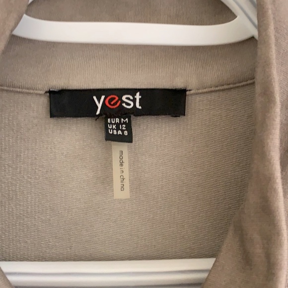 Yest cardigan - Picture 6 of 12